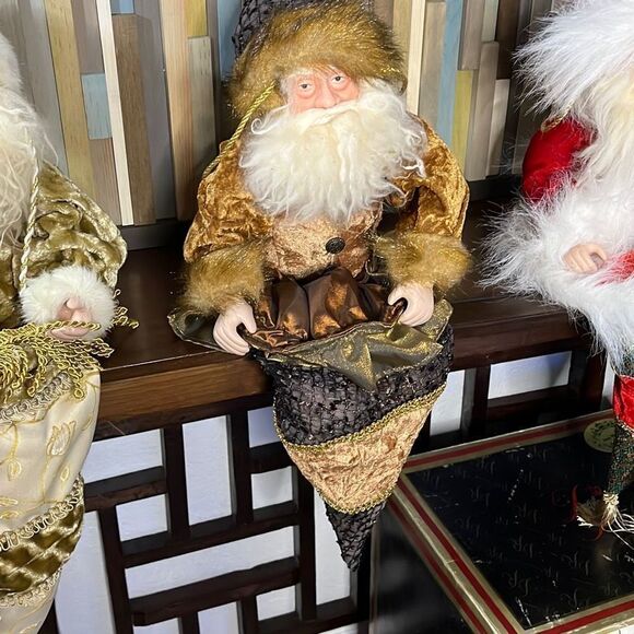 Mark Roberts Stocking Santa and figure vintage fine detail